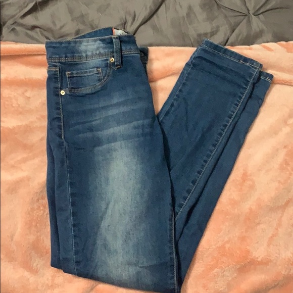 Jeans - Picture 2 of 7